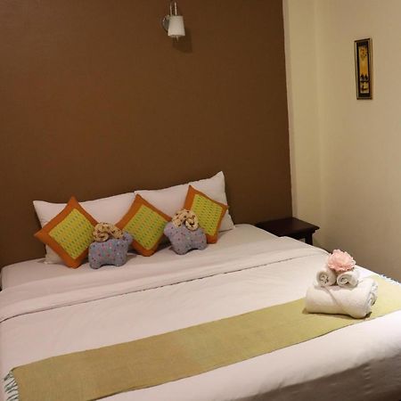 Phonethip Plaza Hotel Vientiane Bagian luar foto