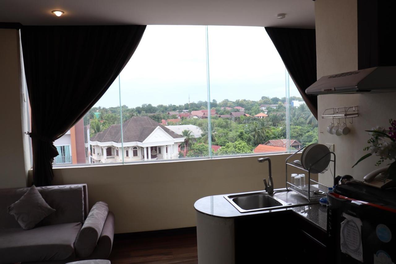 Phonethip Plaza Hotel Vientiane Bagian luar foto